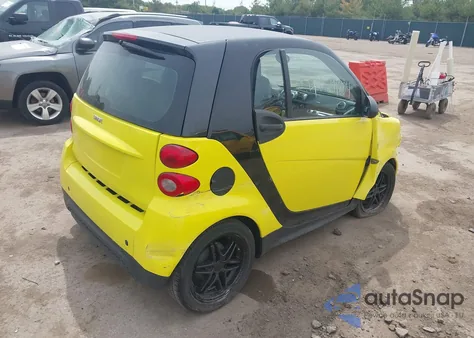 2013 Smart Fortwo Passion/Pure z USA, uszkodzony, nr VIN WMEEJ3BA5DK663165